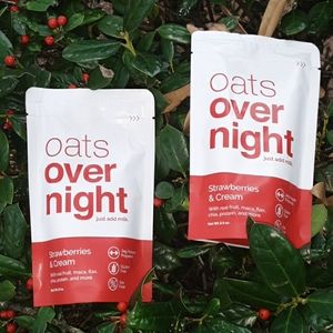 Oats Overnight + Blender Bottle